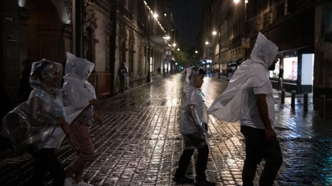 Siguen las lluvias intensas y llega otro frente frío: así impactará el clima de viernes a domingo