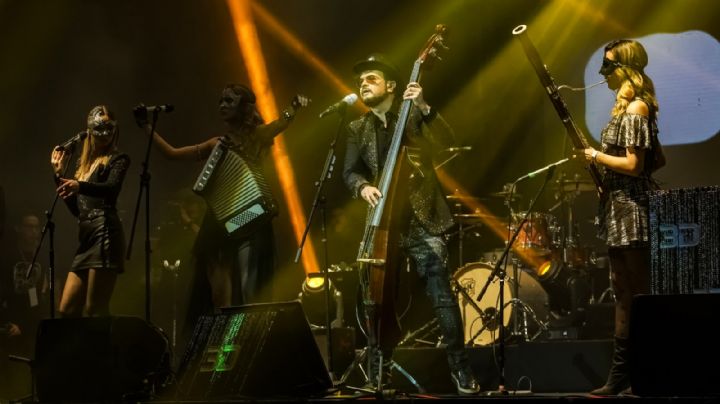 Aleks Syntek íntimo: 33 años de trayectoria musical en el Metropólitan