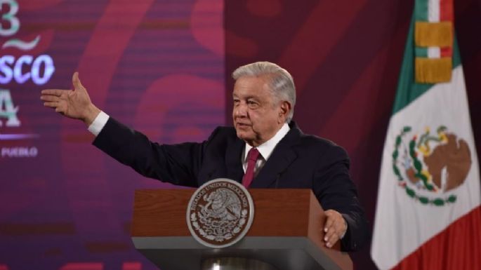 AMLO dice que en Ayotzinapa “claro que fue el Estado”... pero deslinda a Peña y Cienfuegos