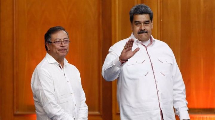Petro ofrece corredor humanitario en Colombia para "retorno libre" de venezolanos repatriados por EU
