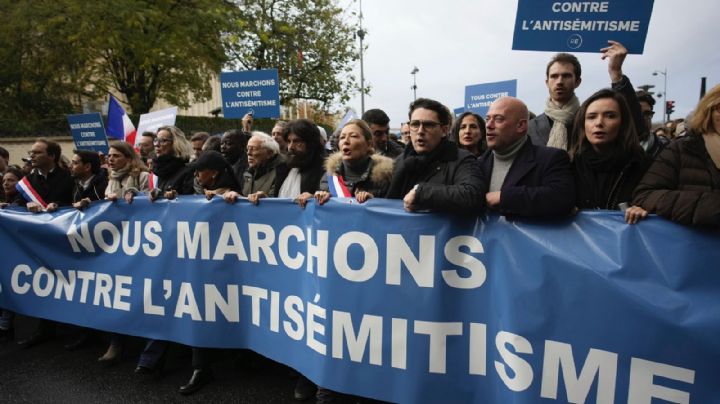 Más de 180 mil personas marchan en Francia contra el antisemitismo