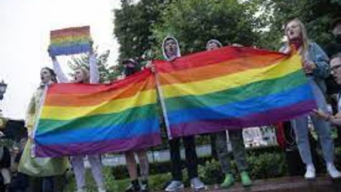 Autoridades rusas piden a Corte Suprema declarar "movimiento" LGBTQ como extremista