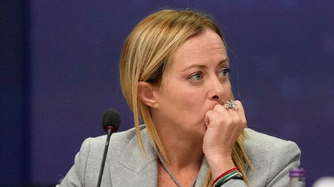 Bromistas rusos engañan a primera ministra italiana; la hacen admitir que hay cansancio por Ucrania