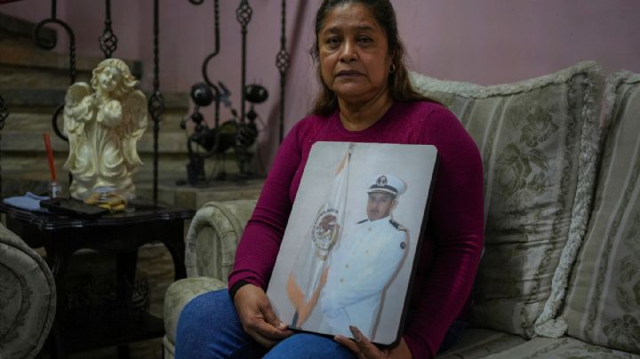El secuestro de un buque en Mar Rojo lleva angustia hasta un pueblo de México a miles de kilómetros