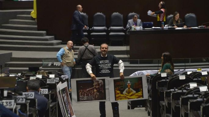 Presupuesto 2024: entre mazorcas, cartelones, mantas, pancartas... y miles de reservas (Fotogalería)