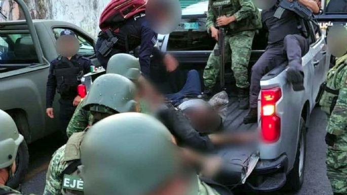 Ahora en Ocuilan, vecinos se rebelan contra presuntos extorsionadores y les prenden fuego