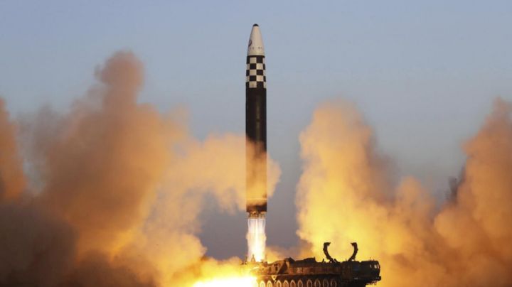 Norcorea lanza misil balístico al mar; tensión con Corea del Sur se incrementa