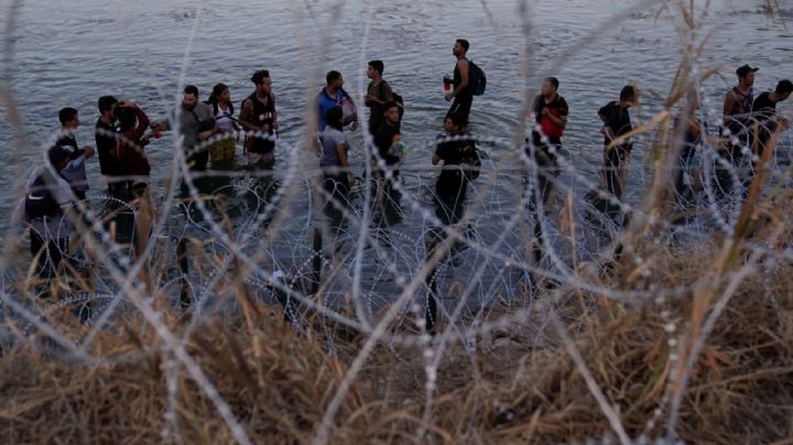 Corte de apelaciones de EU suspende temporalmente el arresto de inmigrantes en Texas