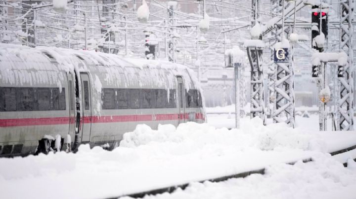 Tormenta de nieve causa estragos en Alemania, Austria y Suiza; cancelan vuelos en Múnich