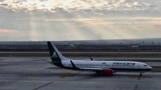 Mexicana de Aviación hace primer viaje del AIFA a Tulum; AMLO celebra reinicio de vuelos