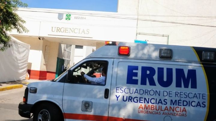 Joven de 24 años cae a un canal de aguas negras; lo rescatan paramédicos del ERUM