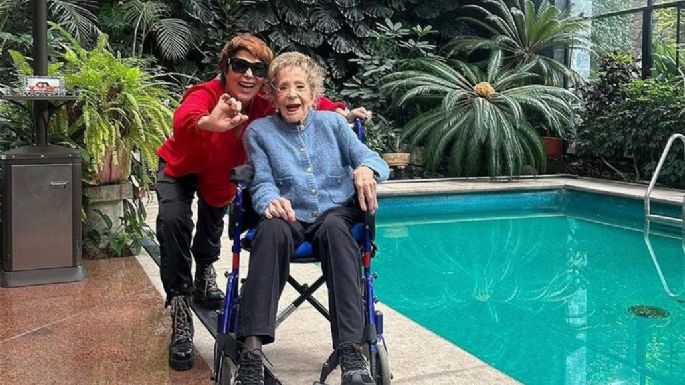 Silvia Pinal, hospitalizada por influenza, “mejora increíblemente”: Alejandra Guzmán