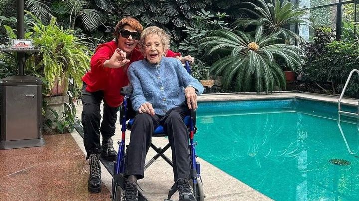 Silvia Pinal, hospitalizada por influenza, “mejora increíblemente”: Alejandra Guzmán