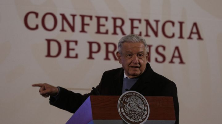 AMLO advierte de aspirantes que usan huaraches y mientan madres para ganar simpatías