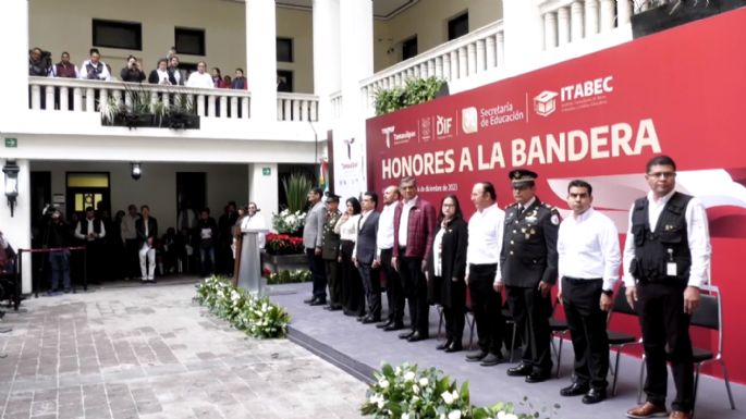 Se realiza honores a la bandera en Tamaulipas