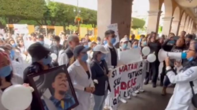 Universitarios de Celaya exigen seguridad tras el asesinato de cinco estudiantes de medicina