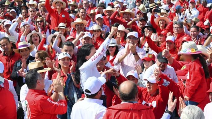 Alejandra del Moral cierra precampaña en la tierra de Delfina Gómez: "Hoy tomamos Texcoco"