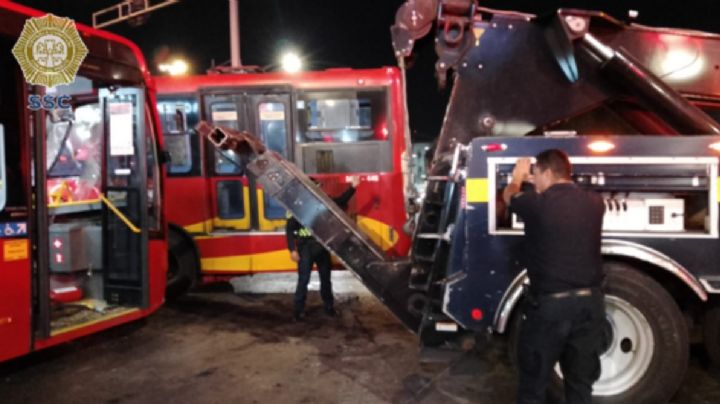 Chocan dos unidades del Metrobús; reportan 20 personas heridas