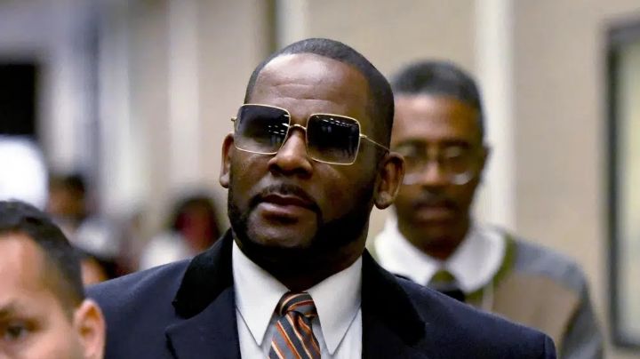 Fiscalía de EU pide 25 años más de cárcel para el cantante R. Kelly