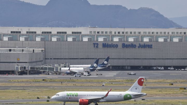 Por ceniza del volcán Popocatépetl se cancelaron 22 vuelos en el AICM