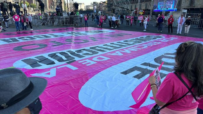 "No somos narcos, somos ciudadanos" la consigna de los asistentes a la marcha en favor del INE