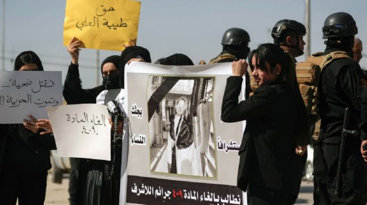 Protestan en Irak por el "asesinato por honor" de YouTuber