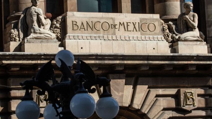 Banxico aumenta la tasa de interés a 11%; sorprende a analistas el aumento “descomunal”