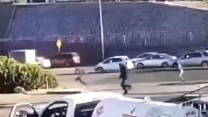 Sicarios salen corriendo tras ser embestidos por el Ejército en Nogales, Sonora (Video)