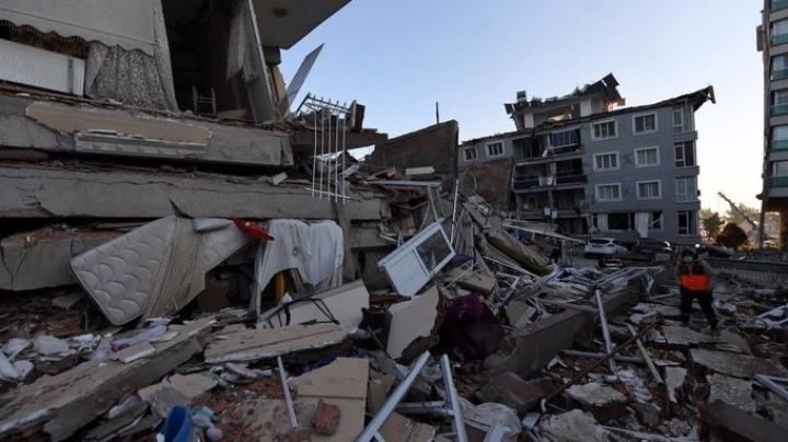 Aumentan a más de 20 mil los fallecidos por los terremotos en Turquía y Siria