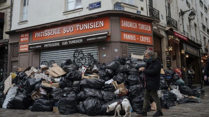 La basura resta brillo a París en plena huelga por pensiones