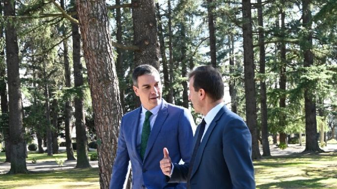 Pedro Sánchez alerta sobre riesgo de retroceso en caso de alianza entre PP y Vox
