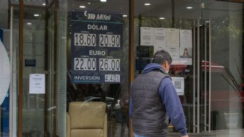 Peso gana tras publicación de datos de inflación en Estados Unidos