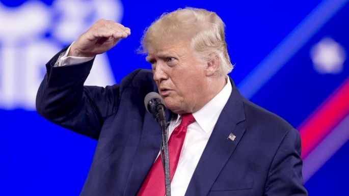 CNN enfrenta críticas por caótico evento de Trump