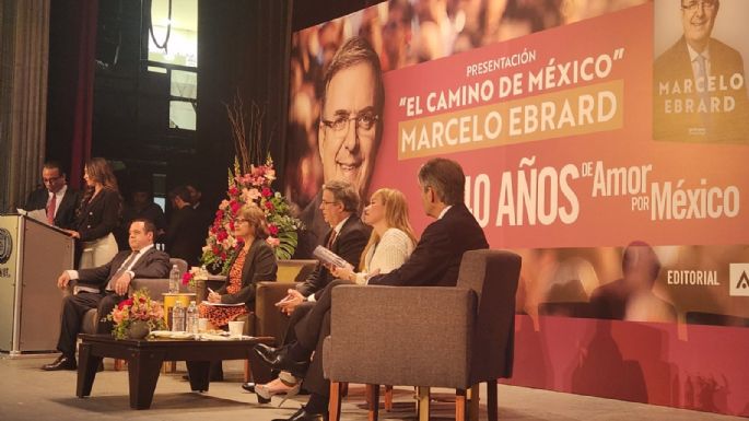 Ebrard presenta su libro en Monterrey y propone una 4T 2.0