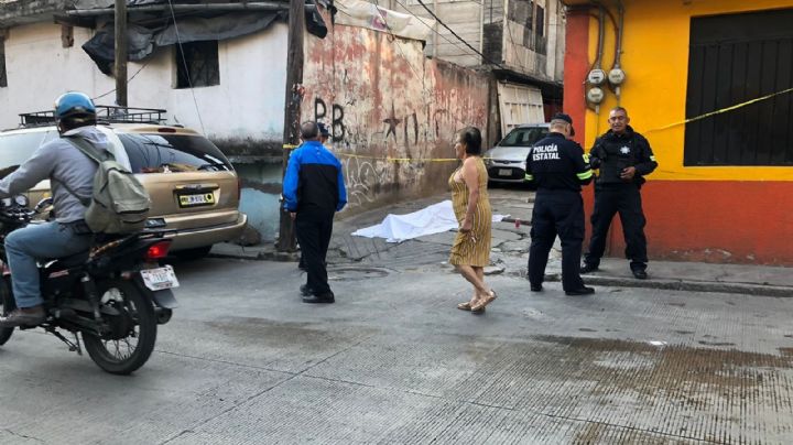 "Justiciero" mata a un ladrón en una combi en Naucalpan; también murió un pasajero (Video)