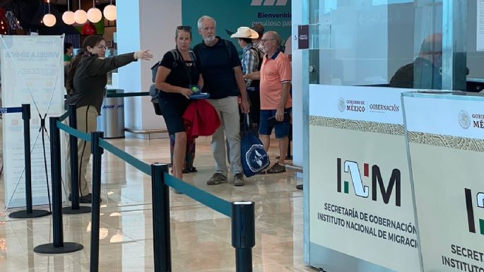 Lanzan campaña para exhibir abusos contra extranjeros en aeropuertos de México