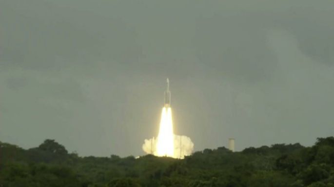 Lanzan nave espacial hacia Júpiter y tres de sus lunas