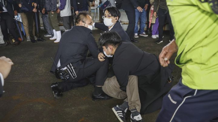 Japón: explosión en visita del premier a un puerto