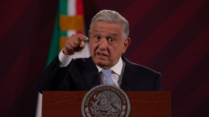 “Intromisión abusiva y prepotente”, el espionaje de EU a la Sedena y la Marina: AMLO