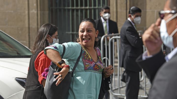 María Luisa Albores se sube a la pugna por Puebla