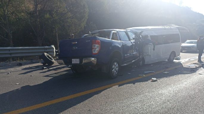 Choque en carretera de Oaxaca deja 13 muertos y 10 heridos