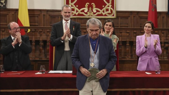 Rafael Cadenas recibe el Cervantes: "Estoy lleno de España"