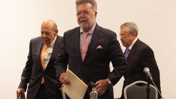 Defensa de Yasmín Esquivel denuncian desaseo en la investigación de la UNAM