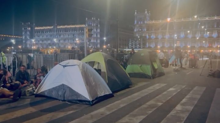 Fans de Rosalía acamparon para estar en primera fila del concierto (Video)