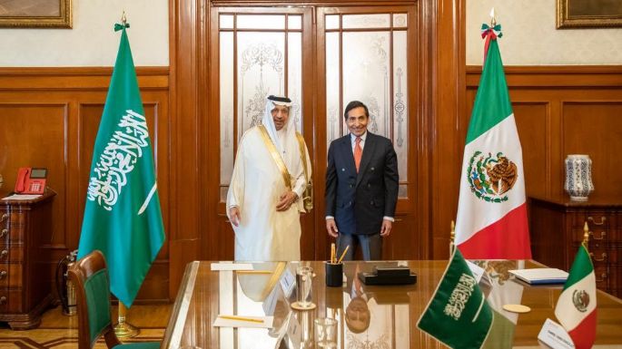 Arabia Saudita busca invertir en México; se reúne con titular de Hacienda
