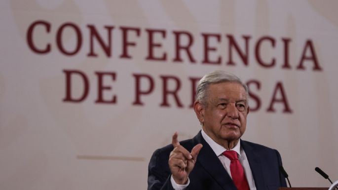 AMLO promete que no habrá crisis económica como con Salinas y Zedillo