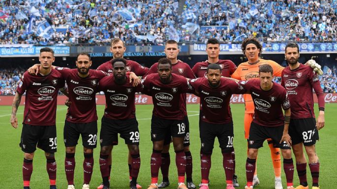 Así fue como Memo Ochoa impidió el campeonato de Chucky Lozano con el Napoli (VIdeo)