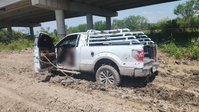 Soldados y civiles armados se enfrentan bajo el puente fronterizo de Reynosa-Pharr