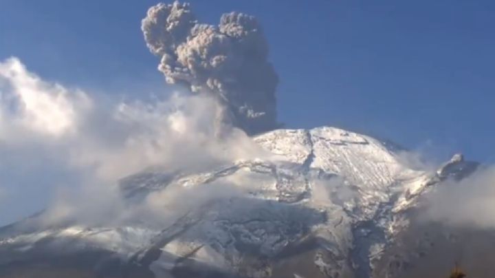 Venden ceniza del Popocatépetl “recién caída del cielo” hasta en 11 mil pesos