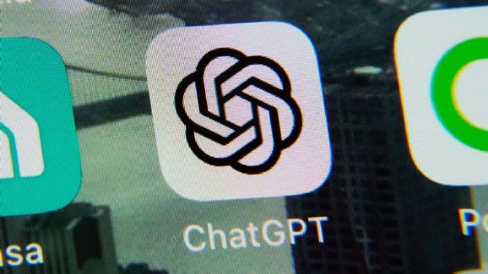 ChatGPT pierde 10% de tráfico a nivel mundial por primera vez desde su lanzamiento